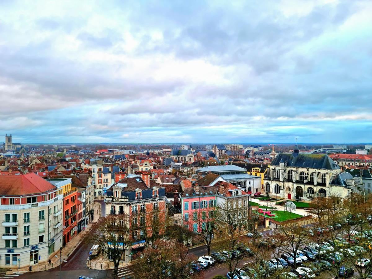 Le Perchoir, High-End & Panoramic View Apartment Троа Екстериор снимка