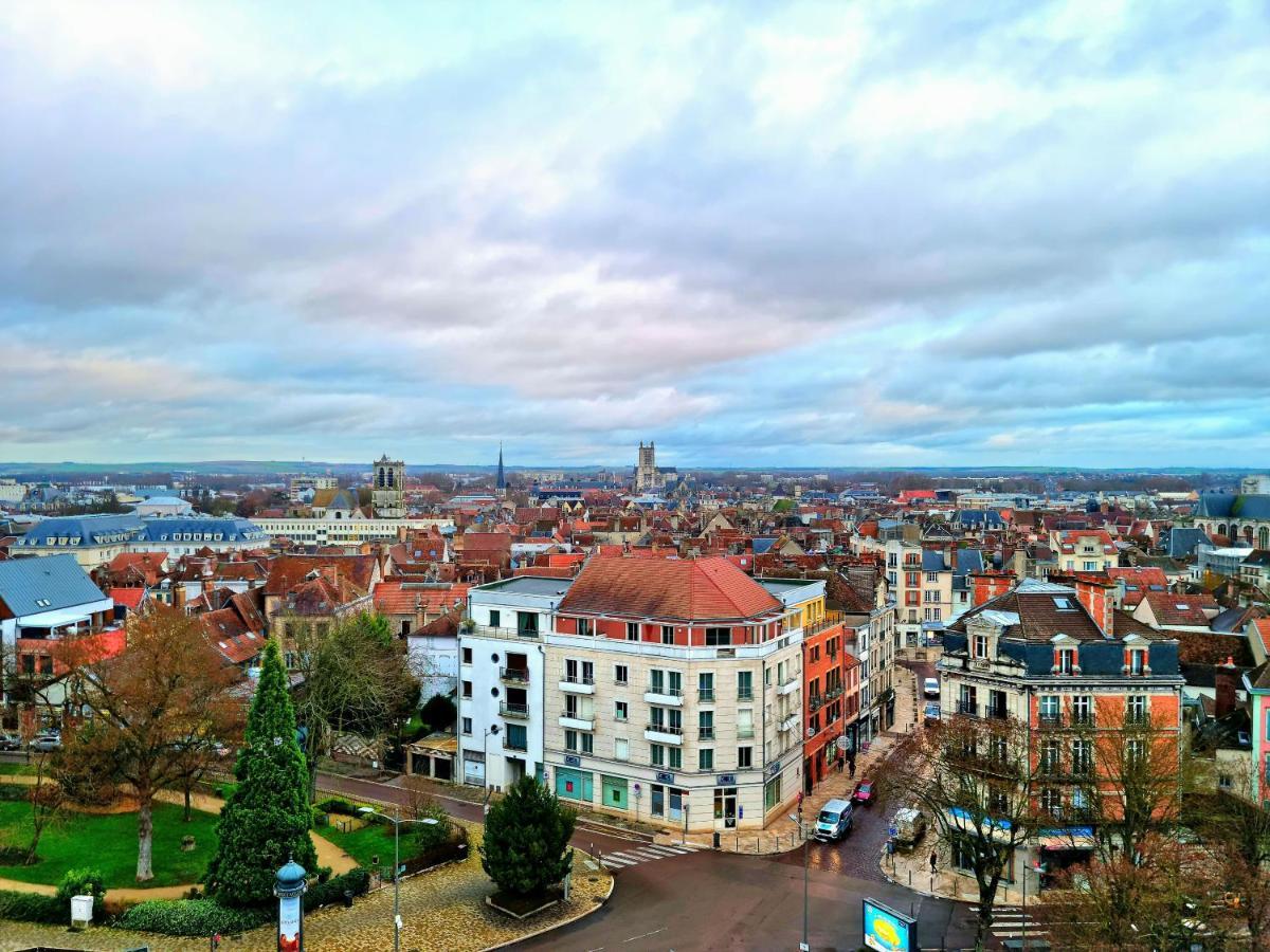Le Perchoir, High-End & Panoramic View Apartment Троа Екстериор снимка